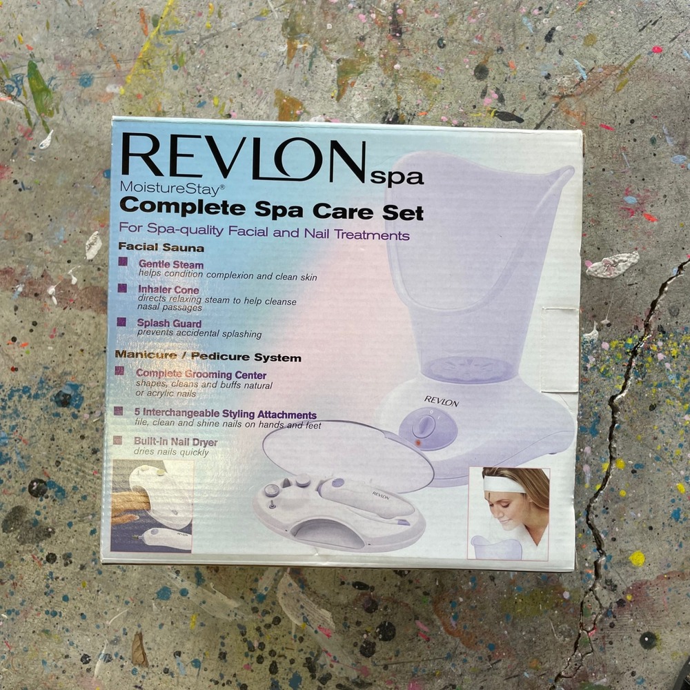 REVLON‎ spa MoistureStay Complete Spa Care Set Facial Sauna Manicure Pedicure